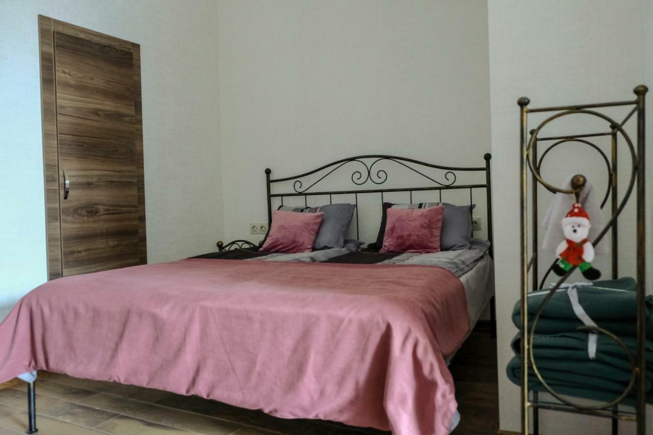 3 Studio Tiflis Habitación foto