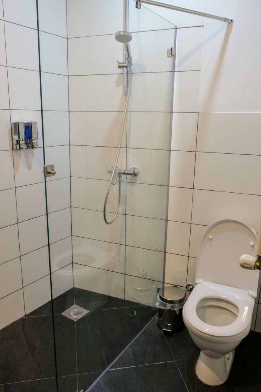 3 Studio Tiflis Habitación foto